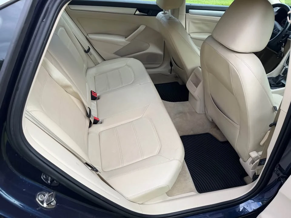 2012 Volkswagen Passat - Image 13 of 16