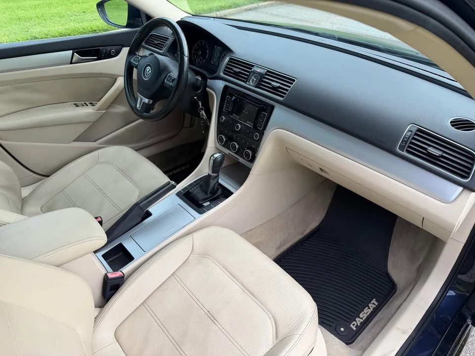 2012 Volkswagen Passat - Image 11 of 16