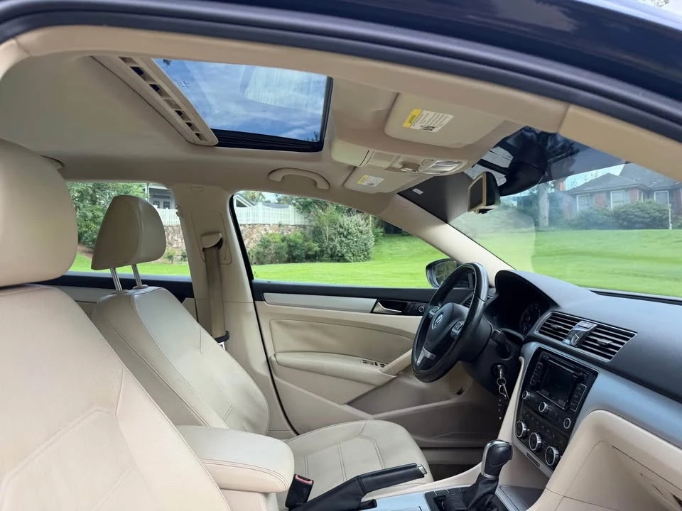 2012 Volkswagen Passat - Image 12 of 16