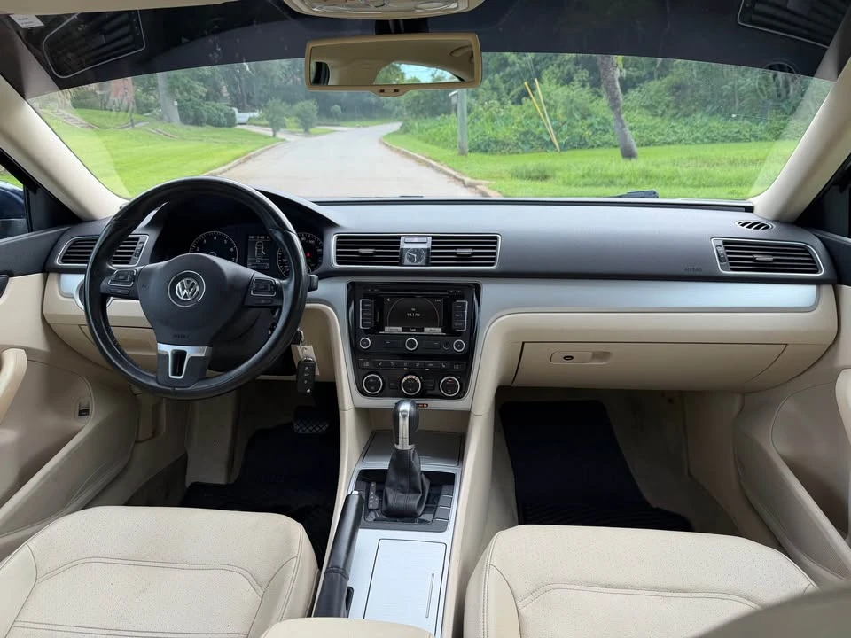 2012 Volkswagen Passat - Image 9 of 16