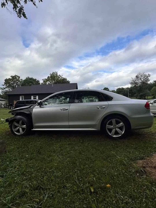2012 Volkswagen Passat - Image 3 of 10