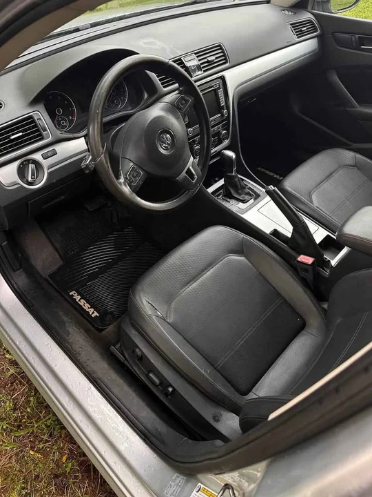 2012 Volkswagen Passat - Image 9 of 10