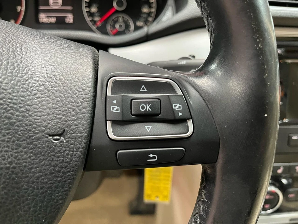 2012 Volkswagen Passat - Image 14 of 21