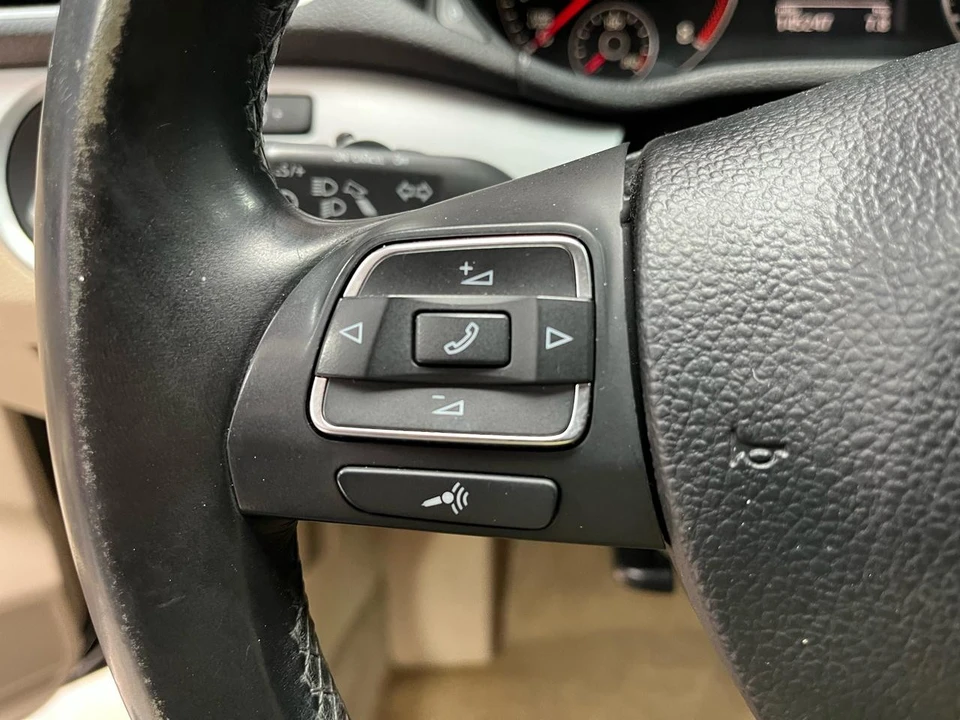 2012 Volkswagen Passat - Image 15 of 21