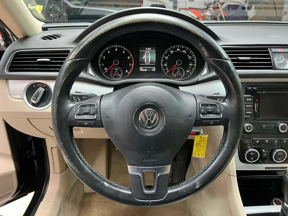 2012 Volkswagen Passat - Image 12 of 21