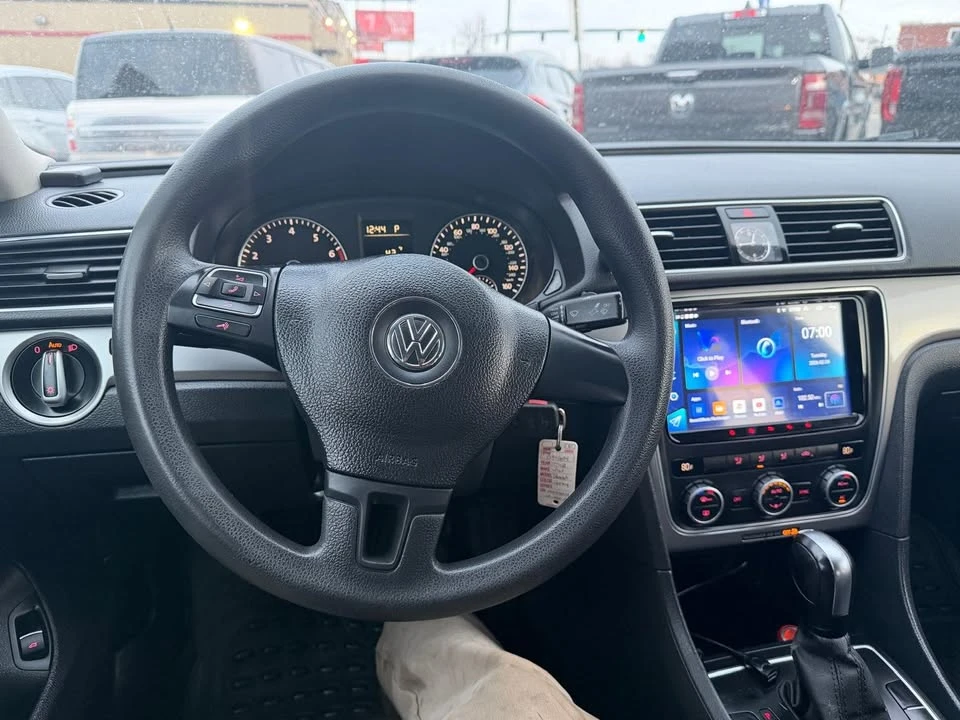 2012 Volkswagen Passat - Image 12 of 19