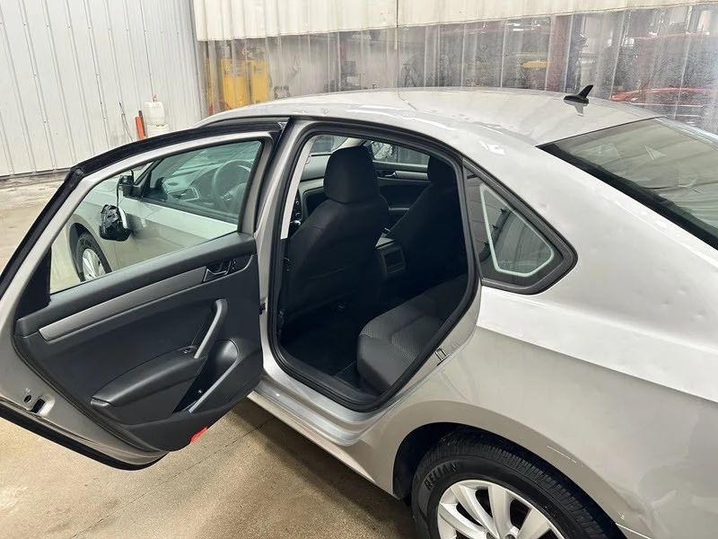 2012 Volkswagen Passat - Image 11 of 12