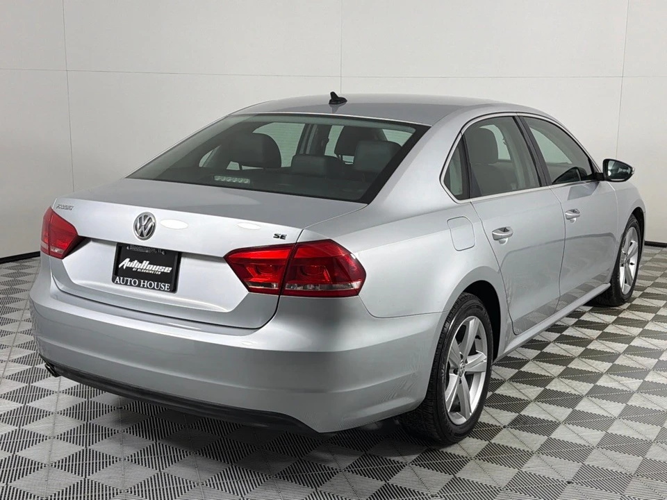 2012 Volkswagen Passat - Image 5 of 12