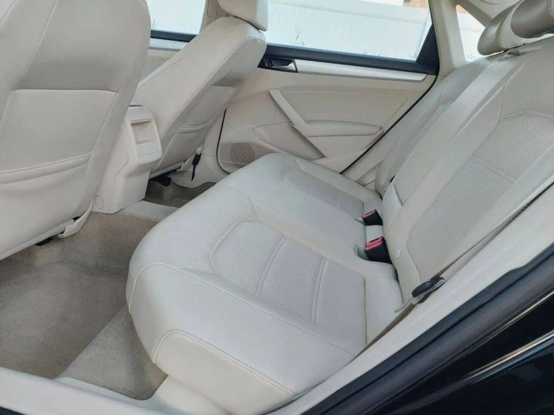 2012 Volkswagen Passat - Image 9 of 12