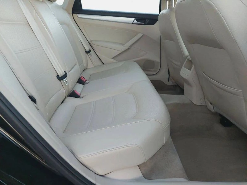 2012 Volkswagen Passat - Image 8 of 12