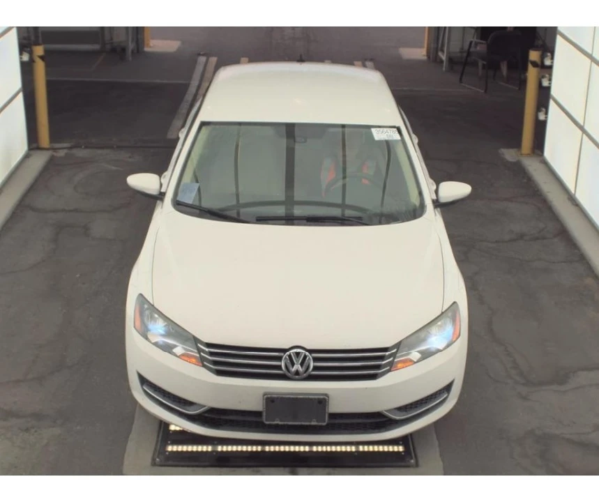 2012 Volkswagen Passat - Image 2 of 17
