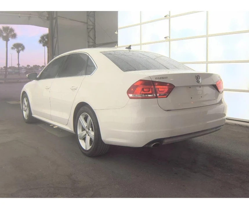 2012 Volkswagen Passat - Image 7 of 17