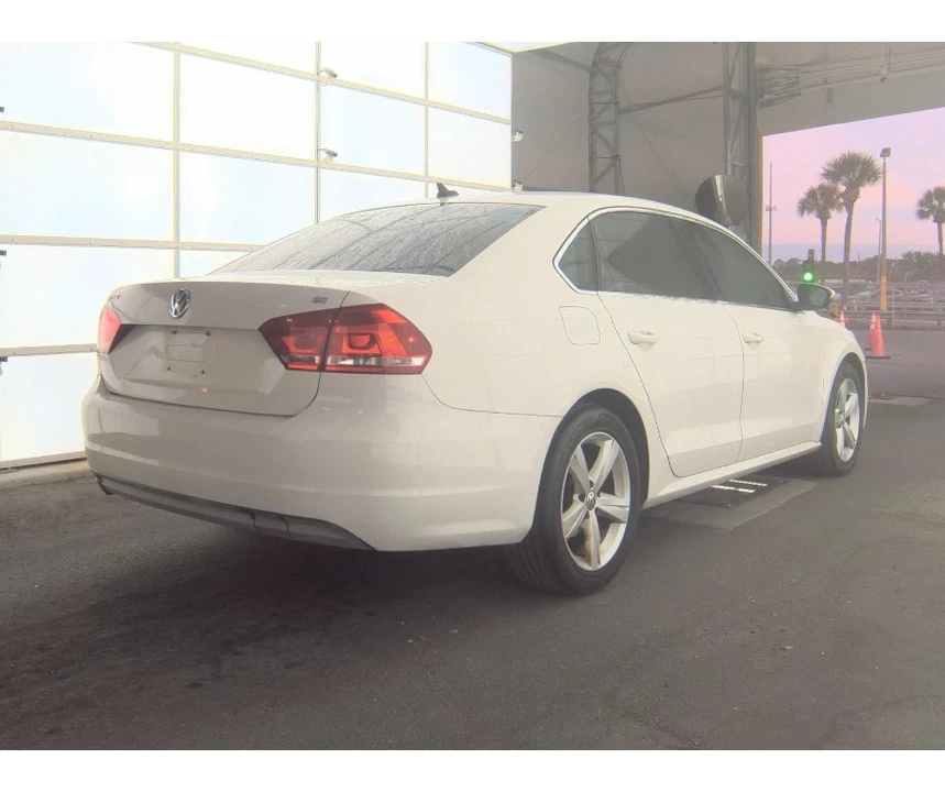 2012 Volkswagen Passat - Image 4 of 17