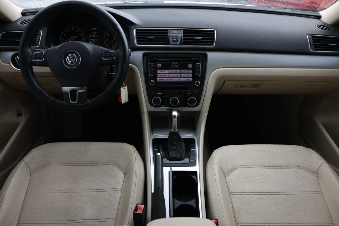 2012 Volkswagen Passat - Image 2 of 12