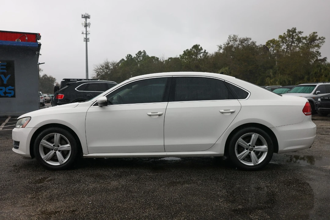 2012 Volkswagen Passat - Image 3 of 12