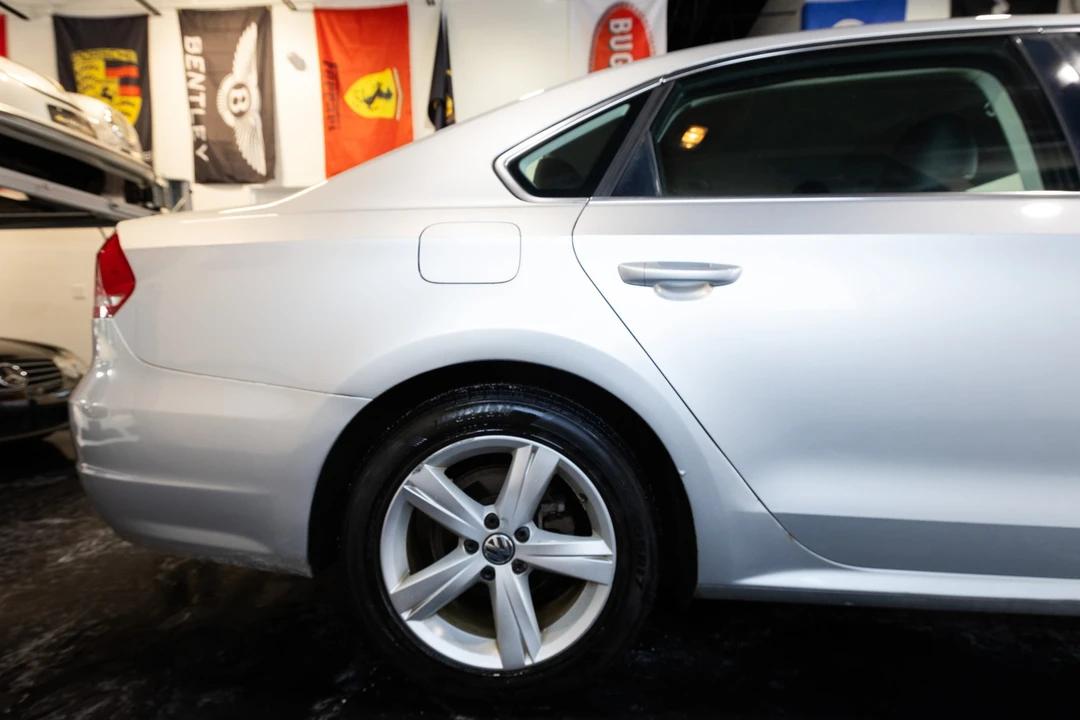2012 Volkswagen Passat - Image 16 of 21