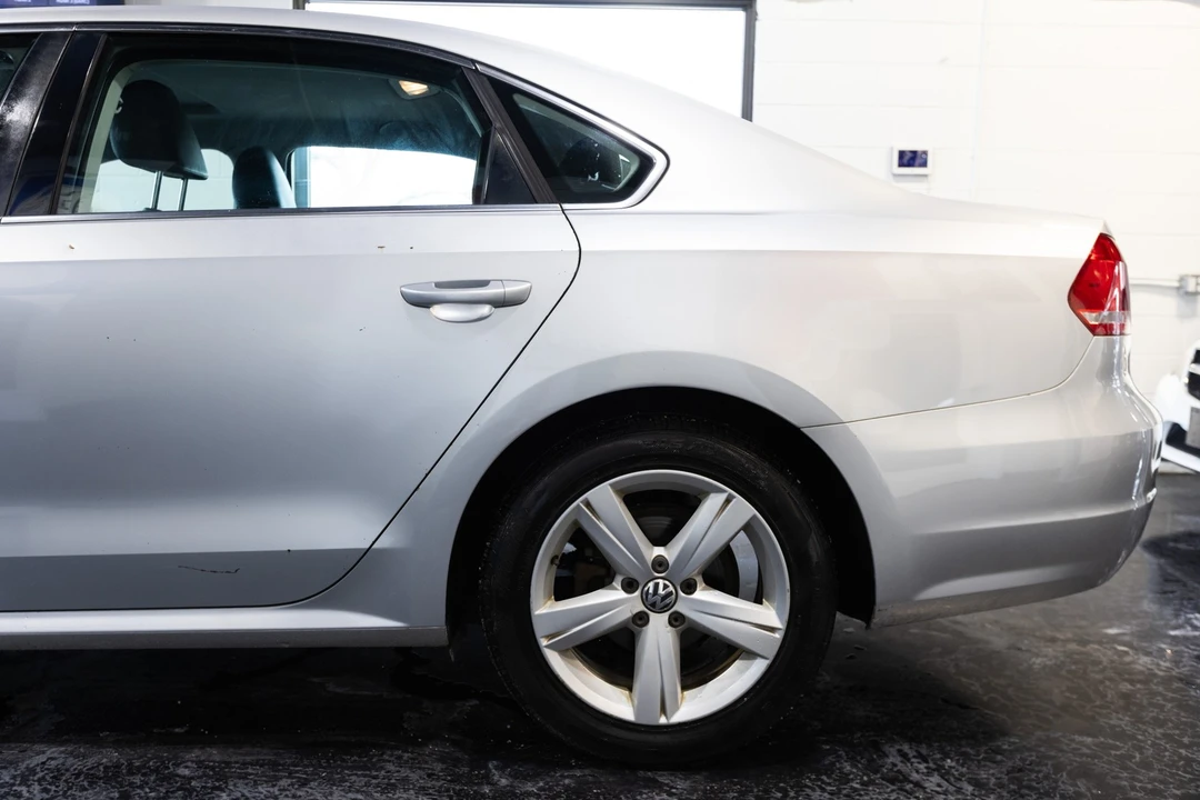 2012 Volkswagen Passat - Image 8 of 21