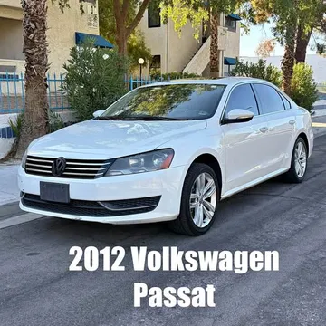 2012 Volkswagen Passat SE Sedan 4D