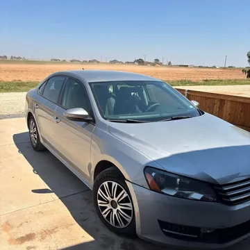2012 Volkswagen Passat Sedan 4D