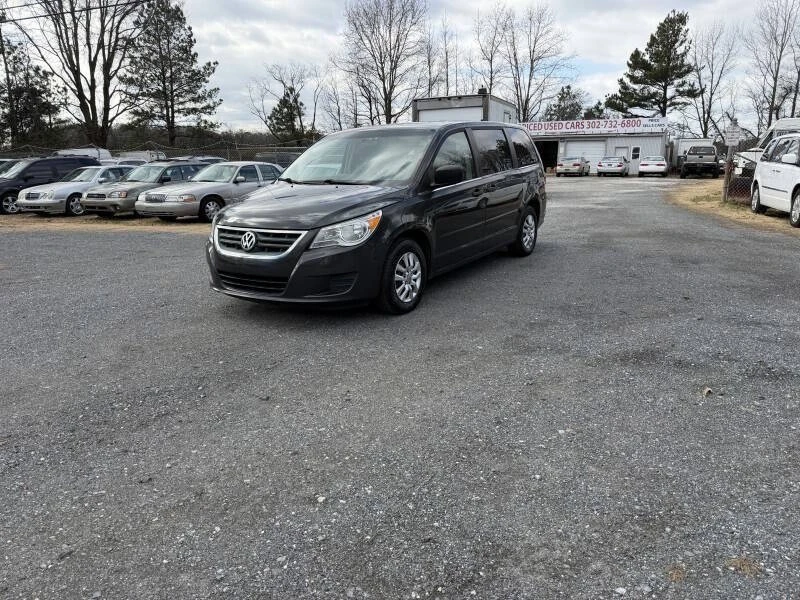 2012 Volkswagen Routan - Image 4 of 21