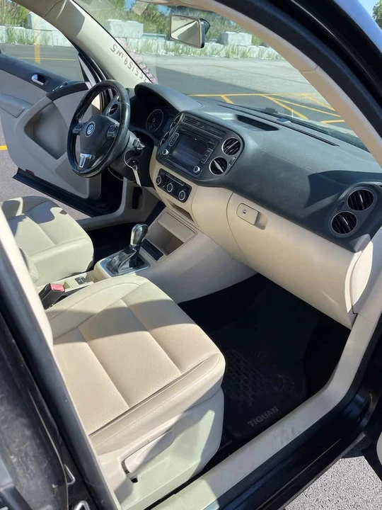 2012 Volkswagen Tiguan - Image 7 of 10