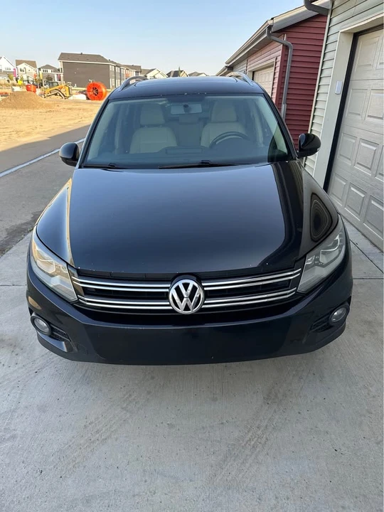 2012 Volkswagen Tiguan - Image 2 of 13