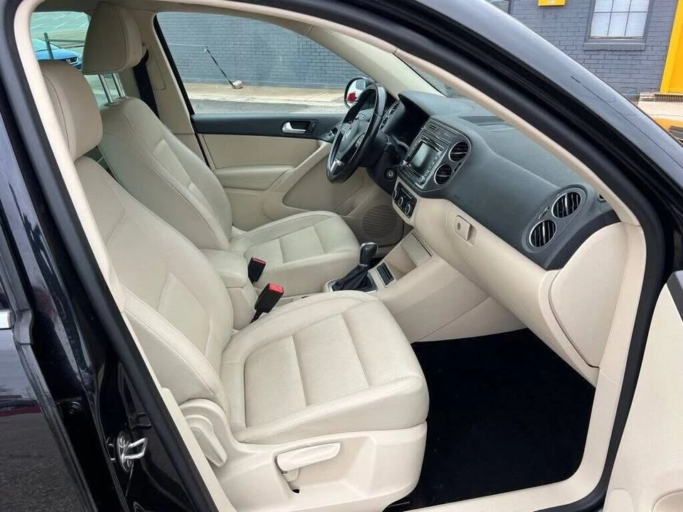 2012 Volkswagen Tiguan - Image 13 of 15