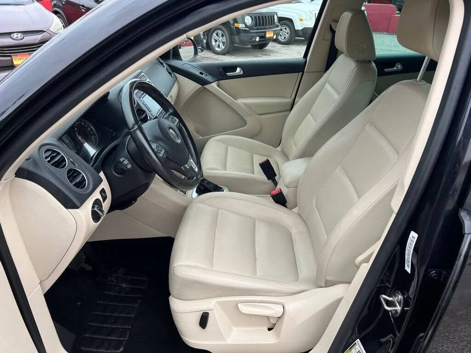 2012 Volkswagen Tiguan - Image 10 of 15