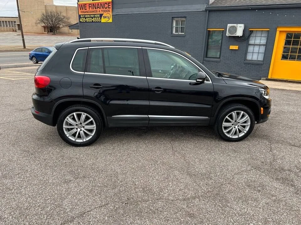 2012 Volkswagen Tiguan - Image 4 of 15