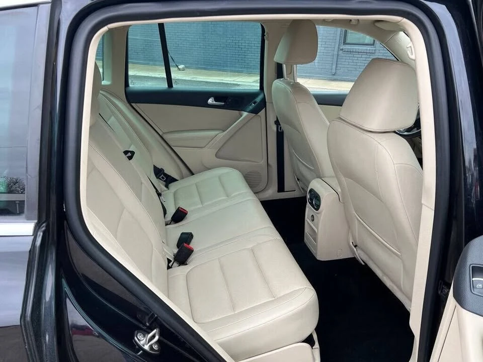 2012 Volkswagen Tiguan - Image 12 of 15