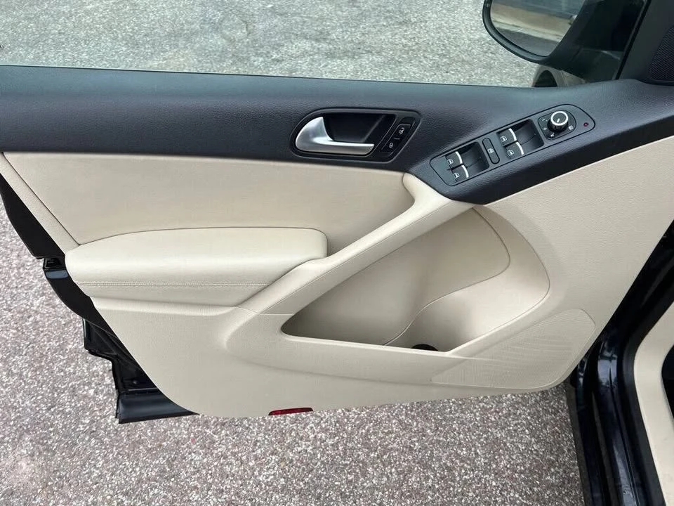 2012 Volkswagen Tiguan - Image 9 of 15