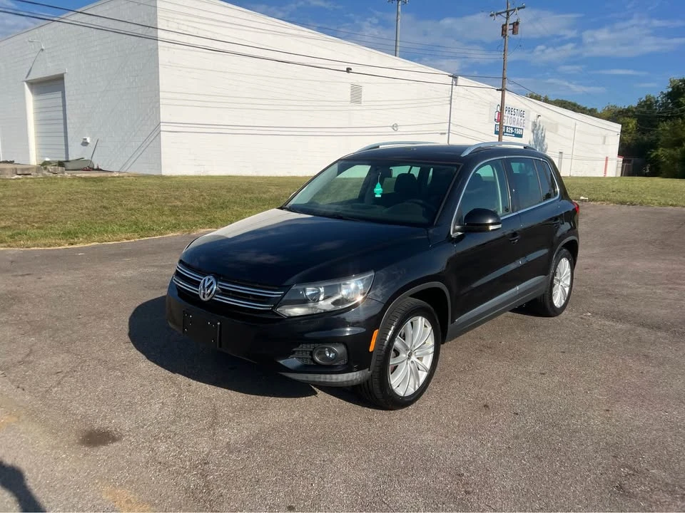 2012 Volkswagen Tiguan - Image 2 of 10