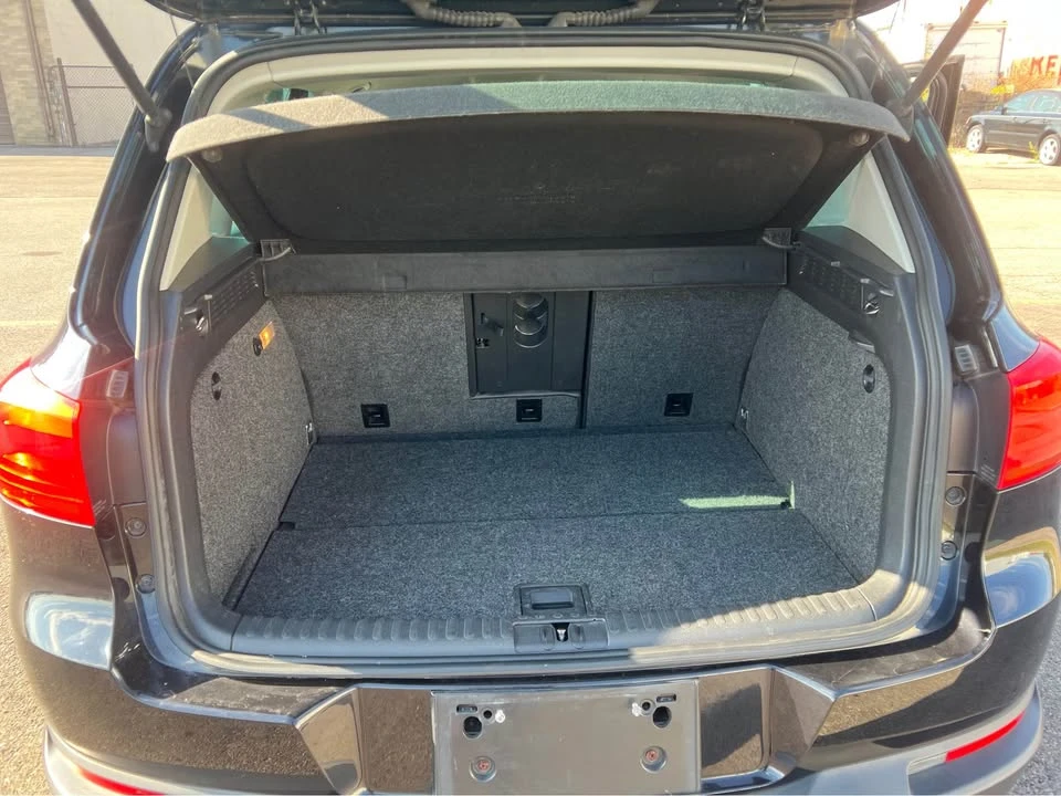 2012 Volkswagen Tiguan - Image 8 of 10