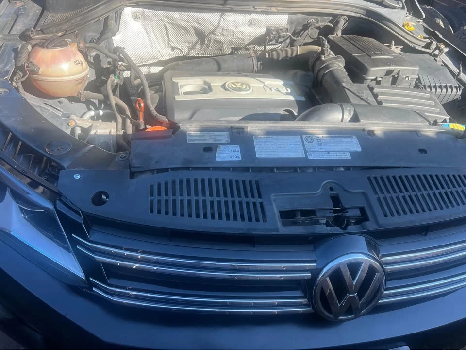 2012 Volkswagen Tiguan - Image 8 of 9