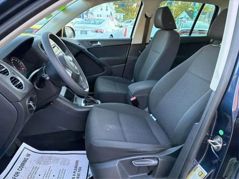 2012 Volkswagen Tiguan - Image 9 of 12