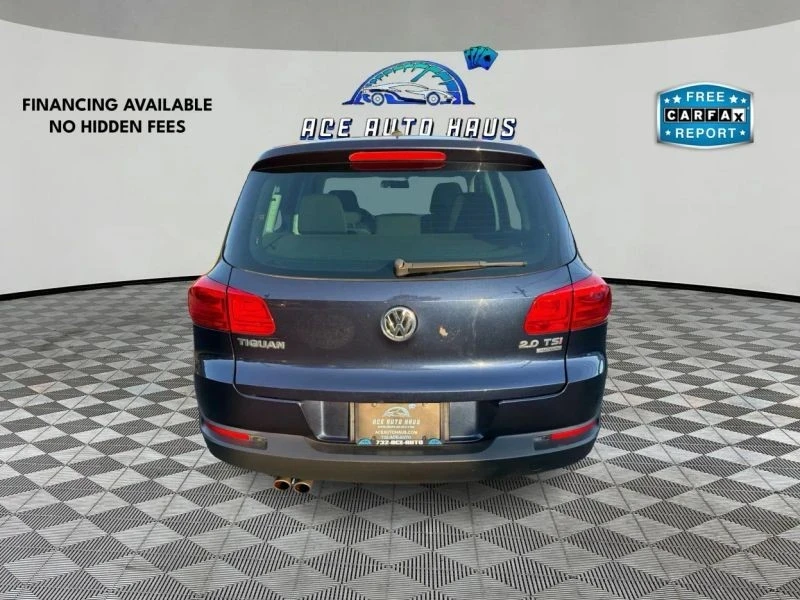 2012 Volkswagen Tiguan - Image 6 of 12