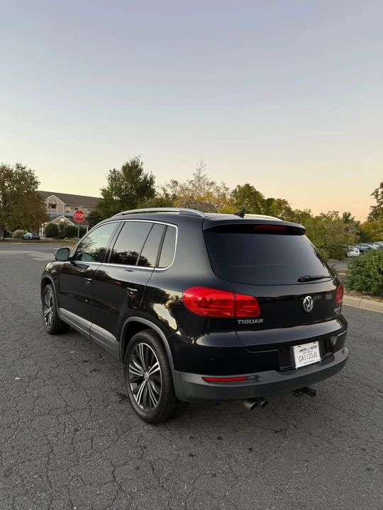 2012 Volkswagen Tiguan - Image 9 of 10