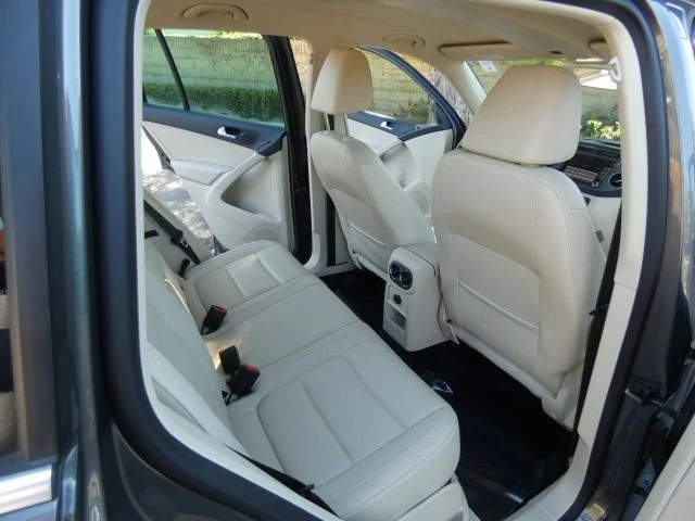 2012 Volkswagen Tiguan - Image 20 of 21