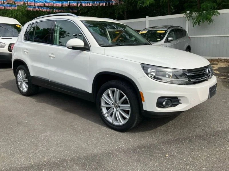 2012 Volkswagen Tiguan - Image 3 of 12