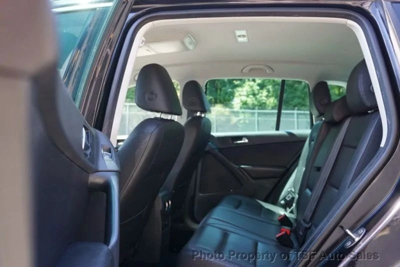 2012 Volkswagen Tiguan - Image 12 of 12