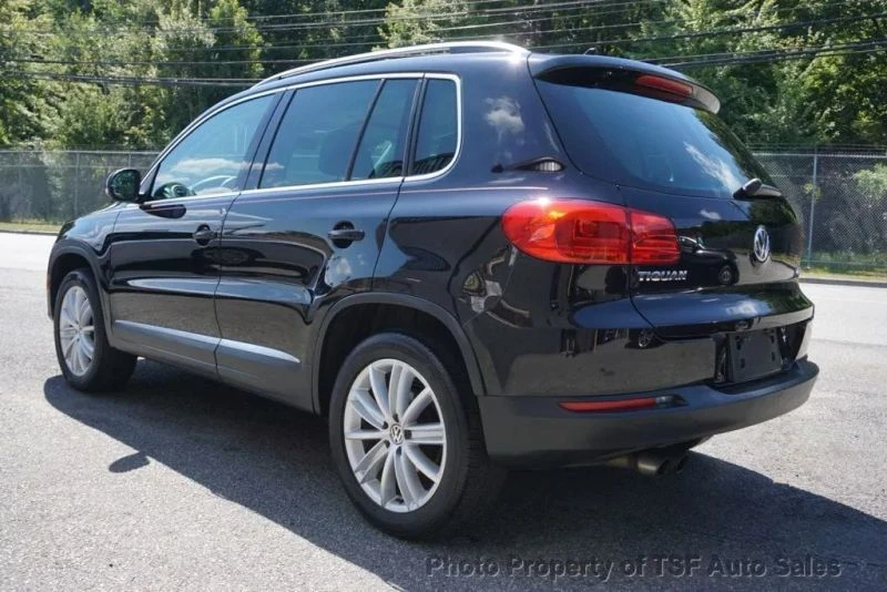 2012 Volkswagen Tiguan - Image 5 of 12