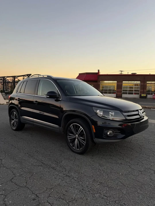 2012 Volkswagen Tiguan - Image 3 of 7