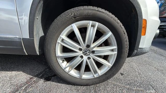 2012 Volkswagen Tiguan - Image 21 of 21