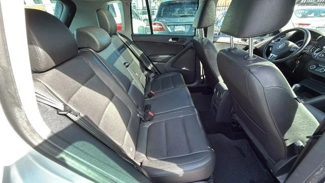 2012 Volkswagen Tiguan - Image 17 of 21