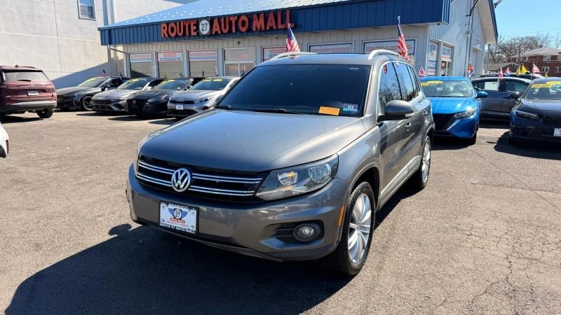 2012 Volkswagen Tiguan - Image 4 of 12