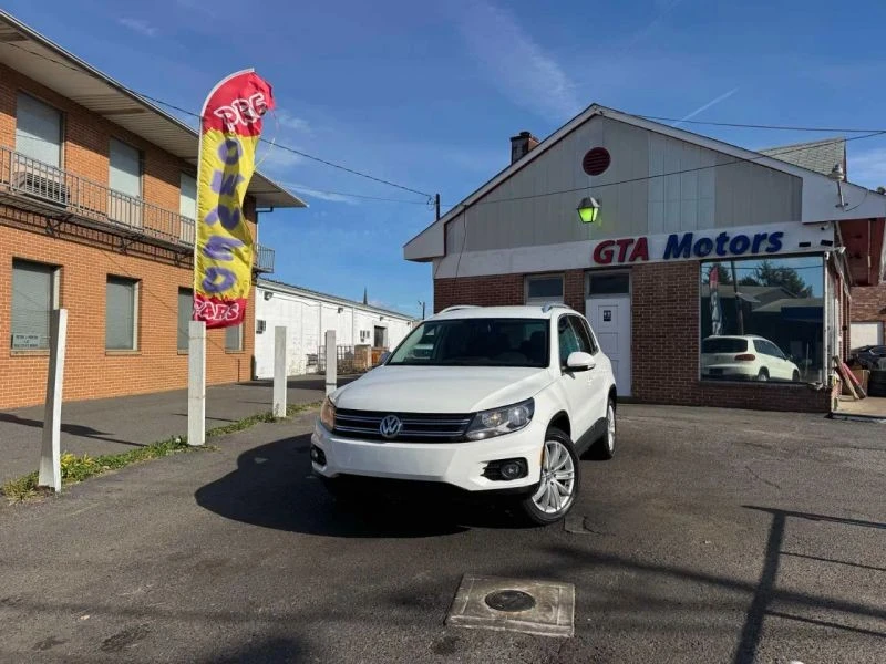 2012 Volkswagen Tiguan - Image 2 of 12