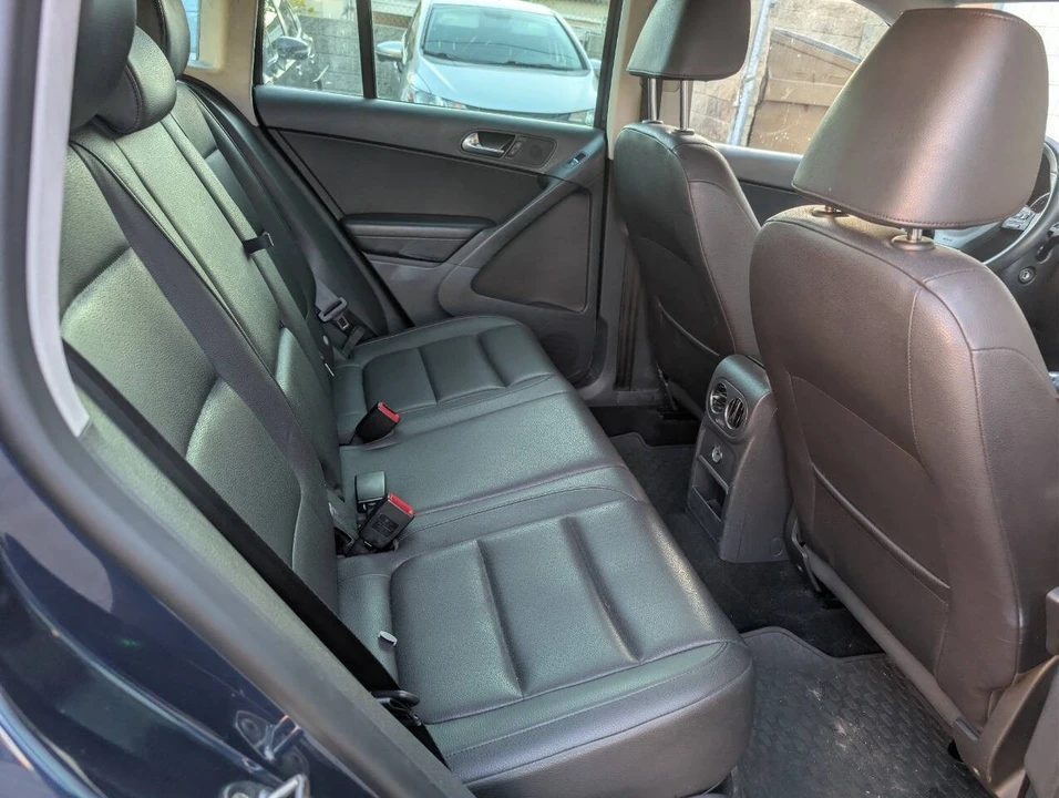 2012 Volkswagen Tiguan - Image 13 of 16