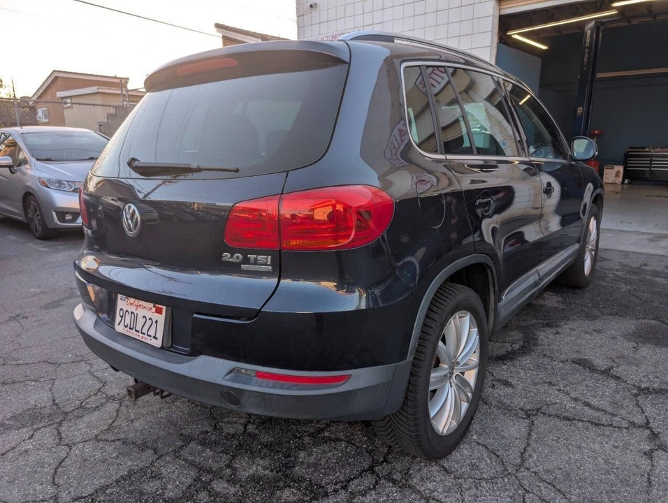 2012 Volkswagen Tiguan - Image 6 of 16