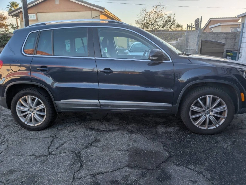 2012 Volkswagen Tiguan - Image 5 of 16