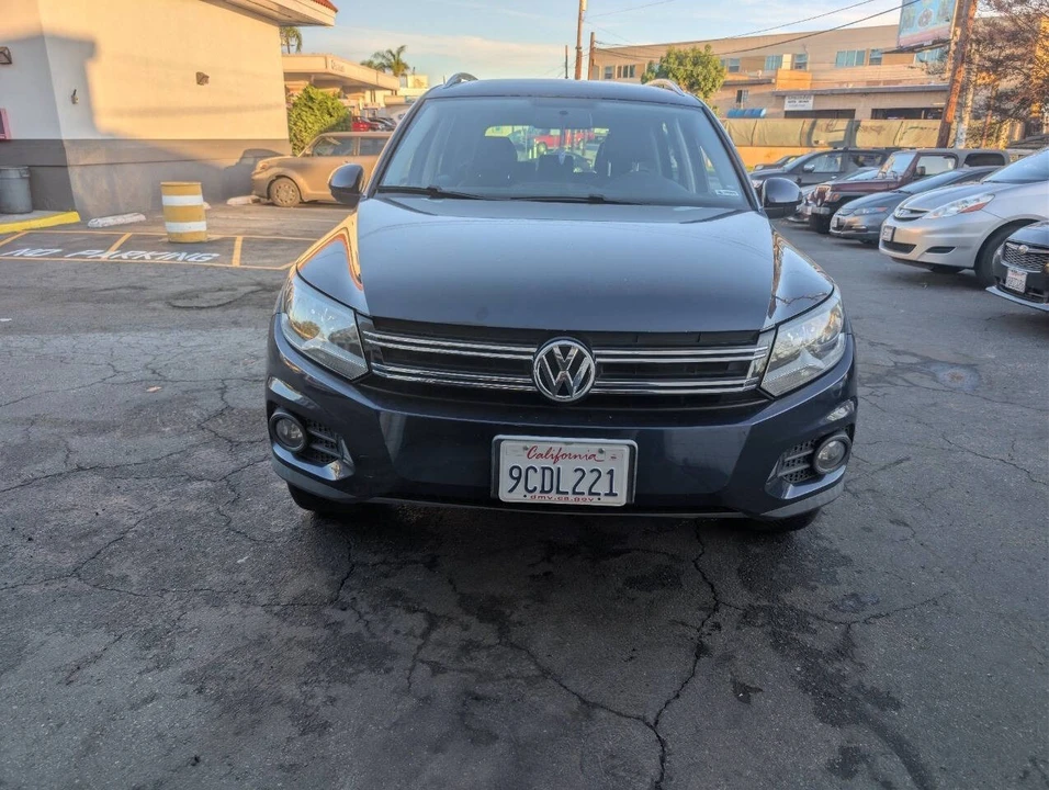 2012 Volkswagen Tiguan - Image 8 of 16
